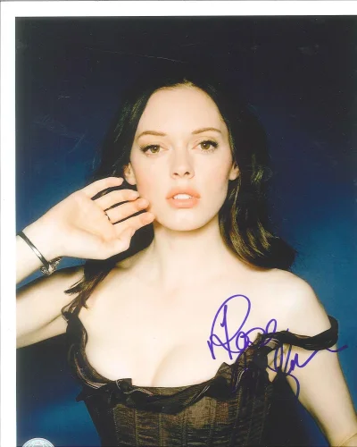 Роуз макгоуэн