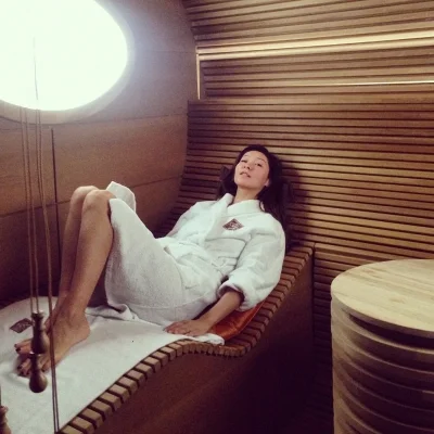 Девушка в спа