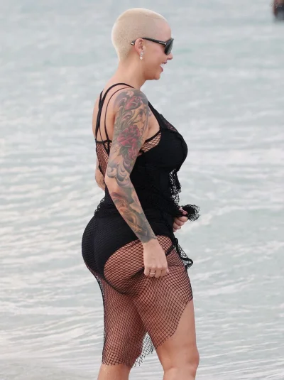 Эмбер роуз в купальнике