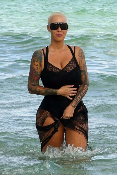 Эмбер роуз в купальнике