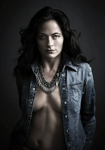 Ла́ра пу́лвер