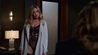 Sara lance