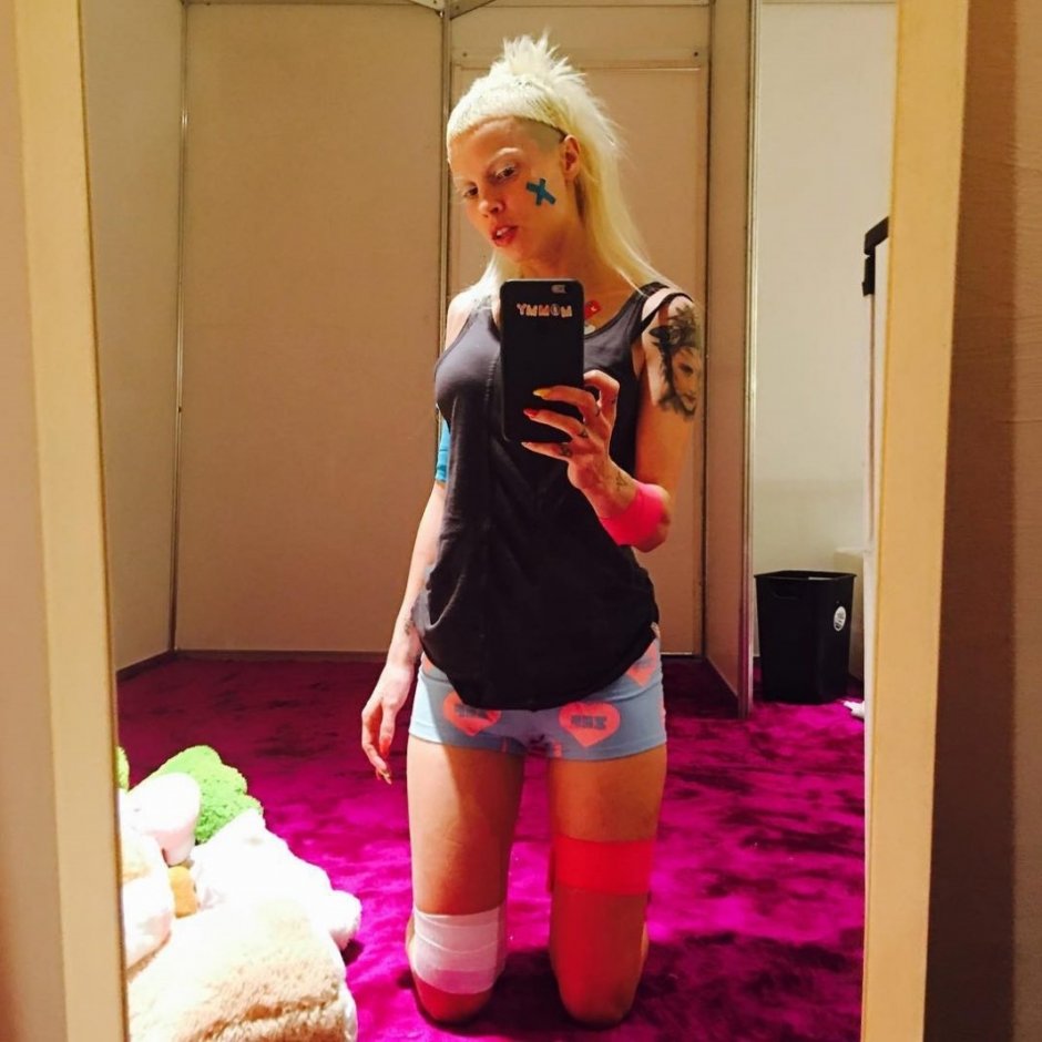 Die antwoord йоланди фиссер