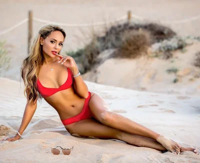 Калашникова анна