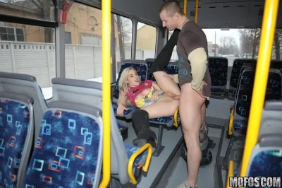 Секс на автобус