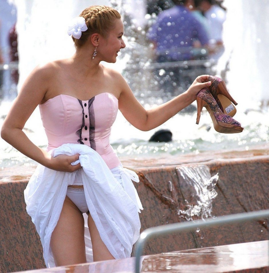 У невесты под платьем