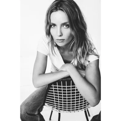 Аннабелль уоллис