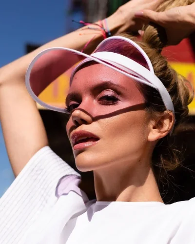 Модели женщины