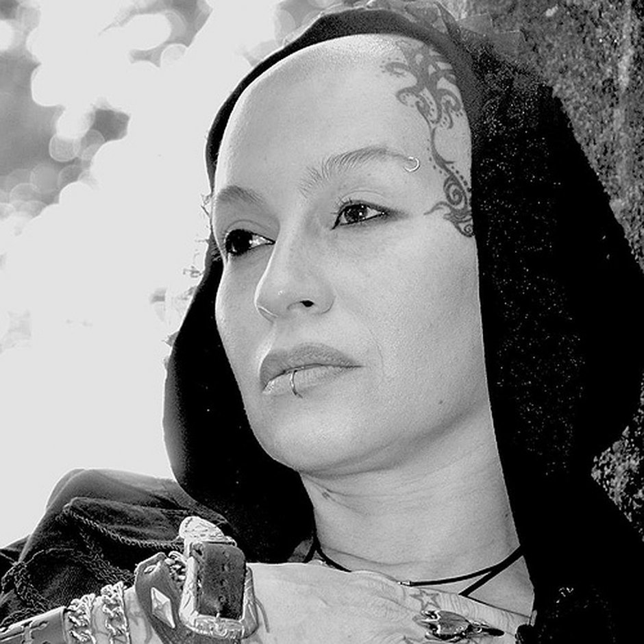 Наргиз певица