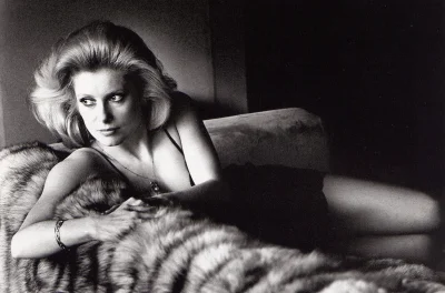 Catherine deneuve helmut newton