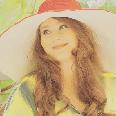 Эротика актриса юлия куварзина