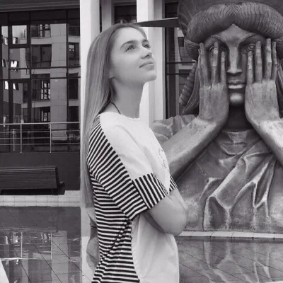 Статуя свободы в москве