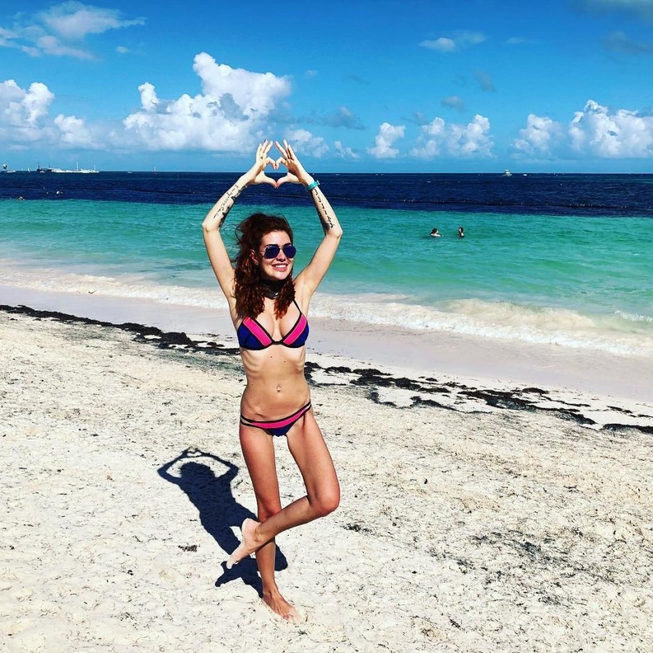 Надя дорофеева в купальнике