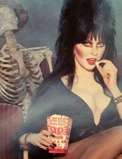 Cassandra peterson elvira