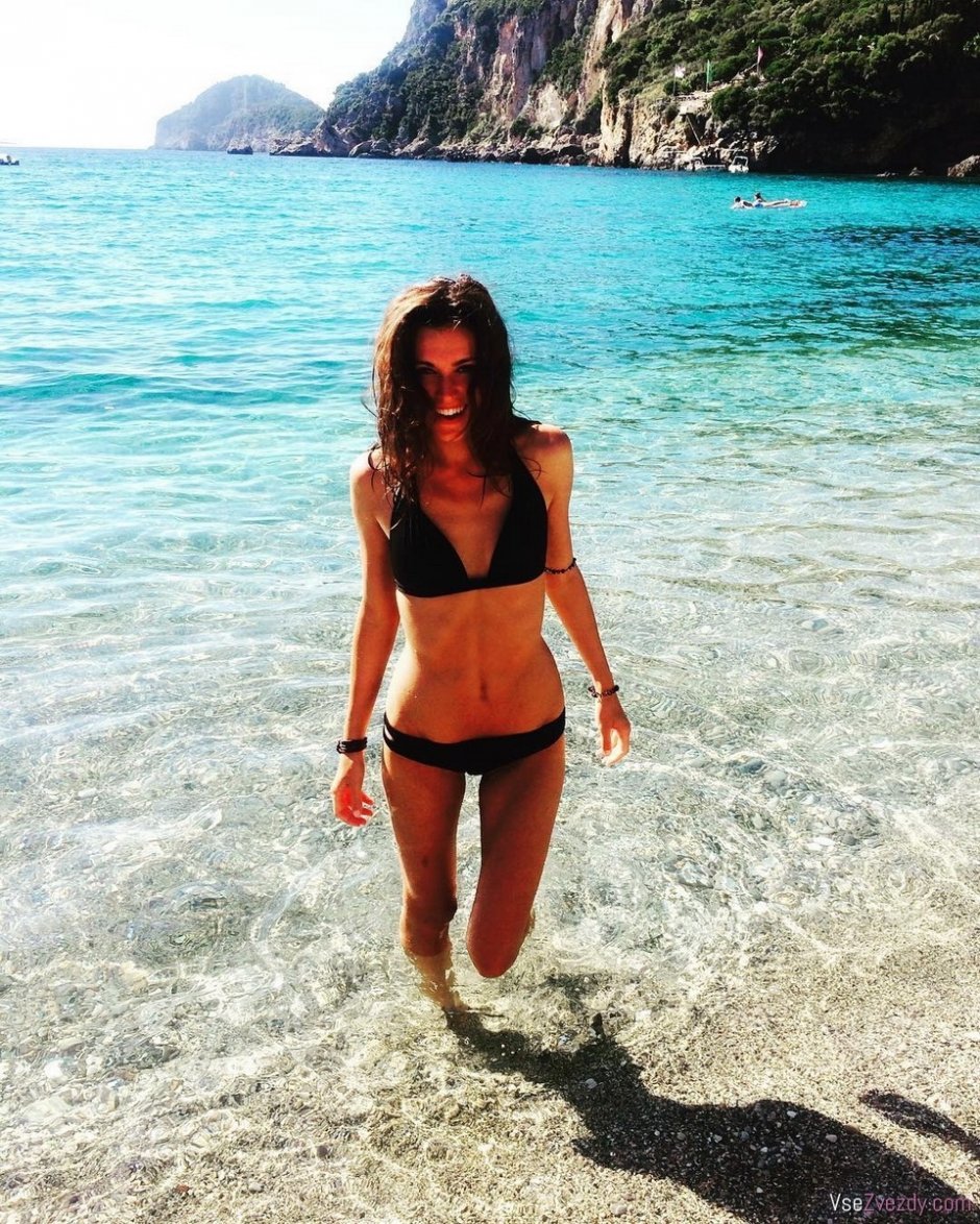 Девушки на пляжу