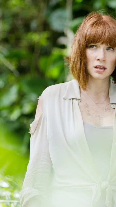 Брайс даллас ховард парк юрского