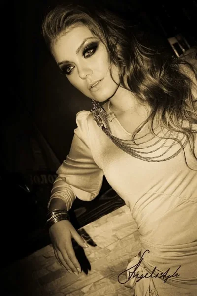 Александра стан