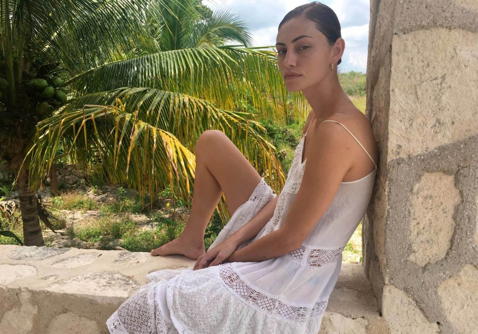 Фиби тонкин