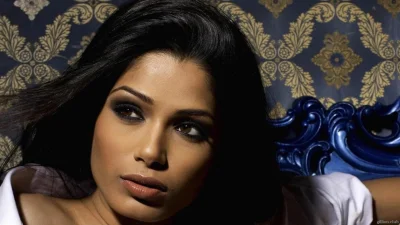 Восточная внешность девушки