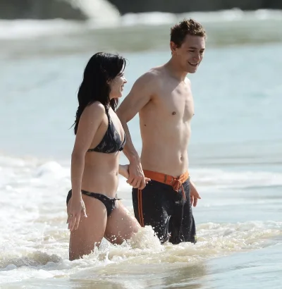 Джей филд и нив кэмпбелл