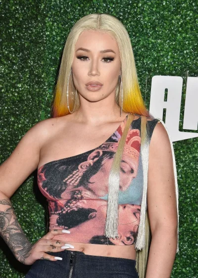 Игги азалия и карди би