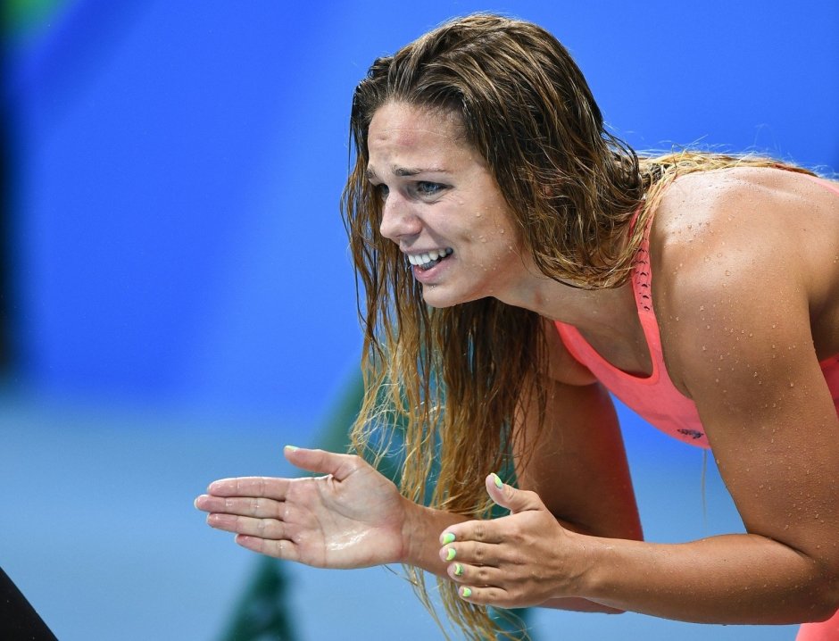 Пловчиха ефимова