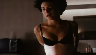 Обнаженная актриса