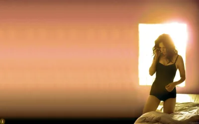 Брюнетка модели