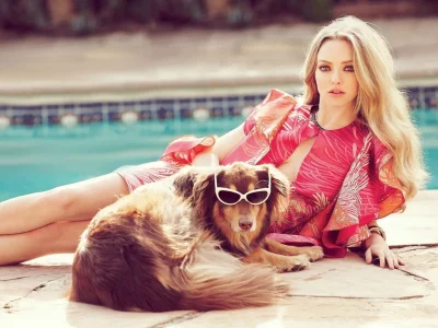 Аманда сейфрид с собакой