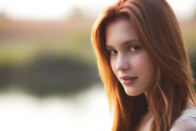 Рыжая девушка