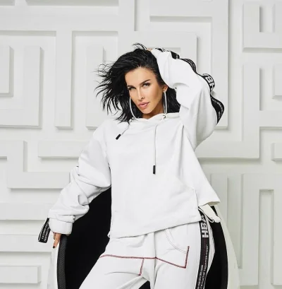 Стильные костюмы