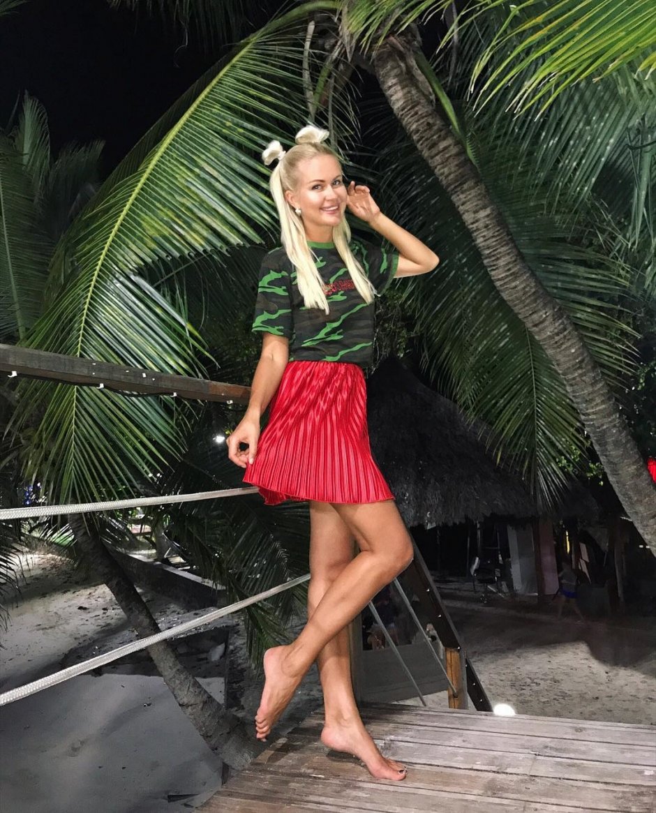 Ольга бузова ножки