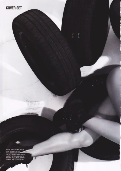 Девушка с автомобилем