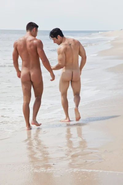 Мужчина на пляже