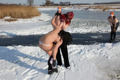 Купание зимой