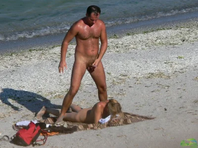 Знаменитые мужчины-нудисты