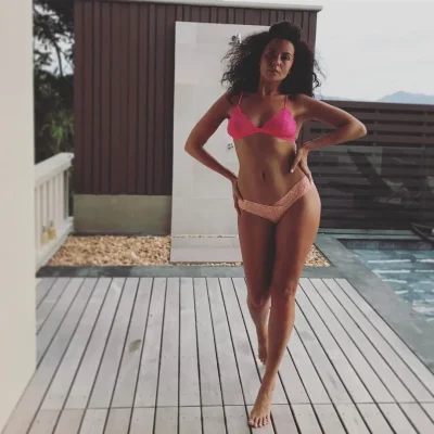 Настя каменских в бикини