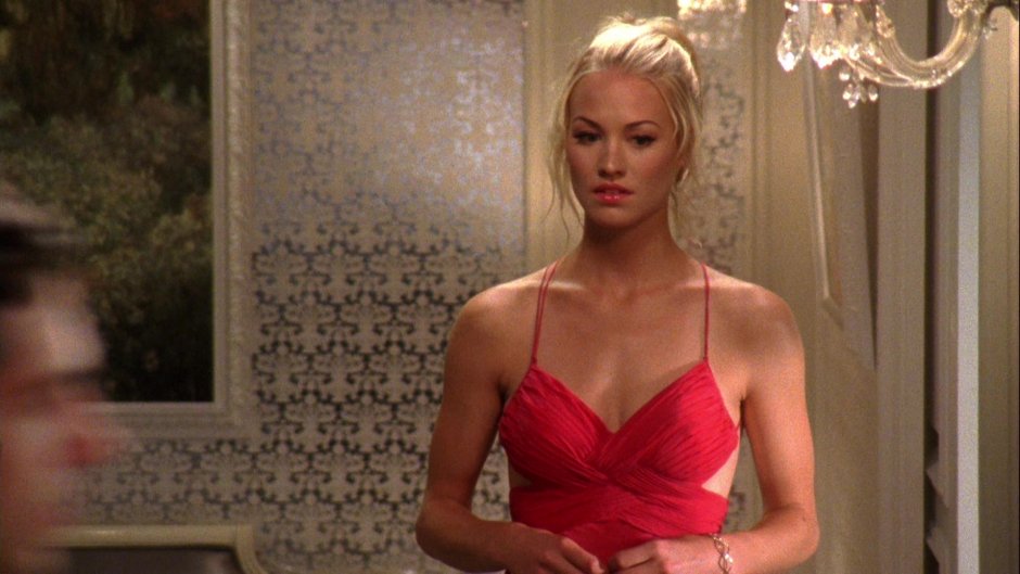 Ивонн страховски чак