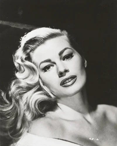 Экберг анита