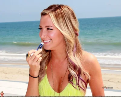 Эшли тисдейл