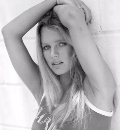 Ким бейсингер в молодости