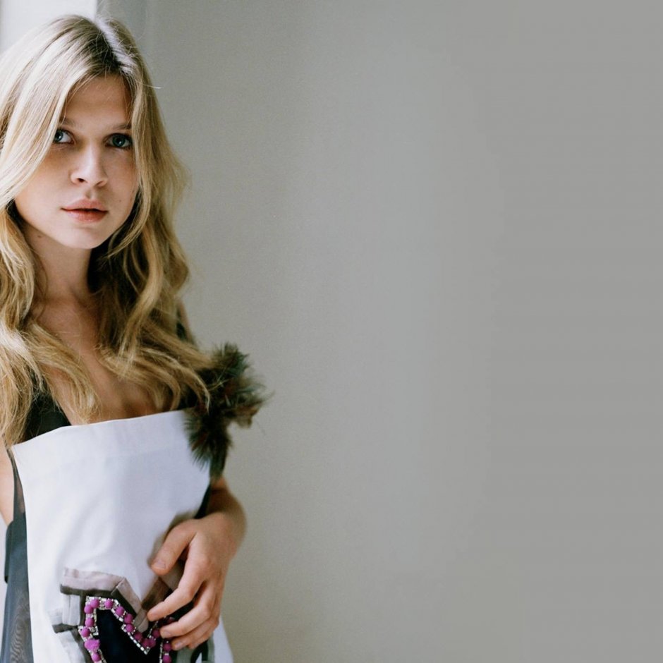 Клеманс поэзи