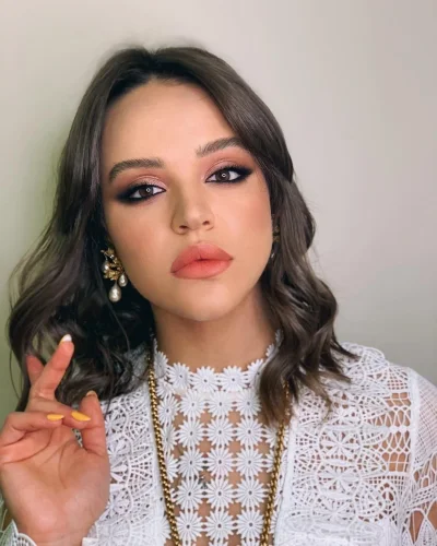 Певица сюзанна