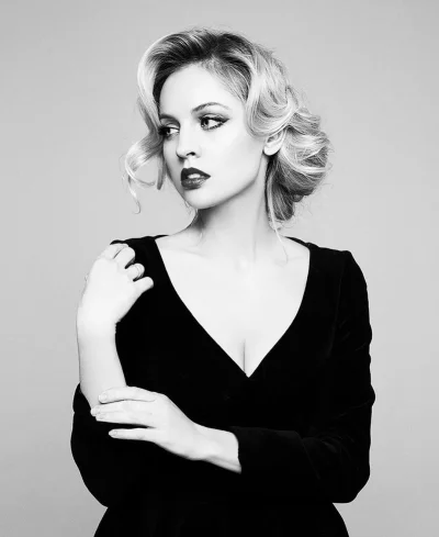 Янина студилина