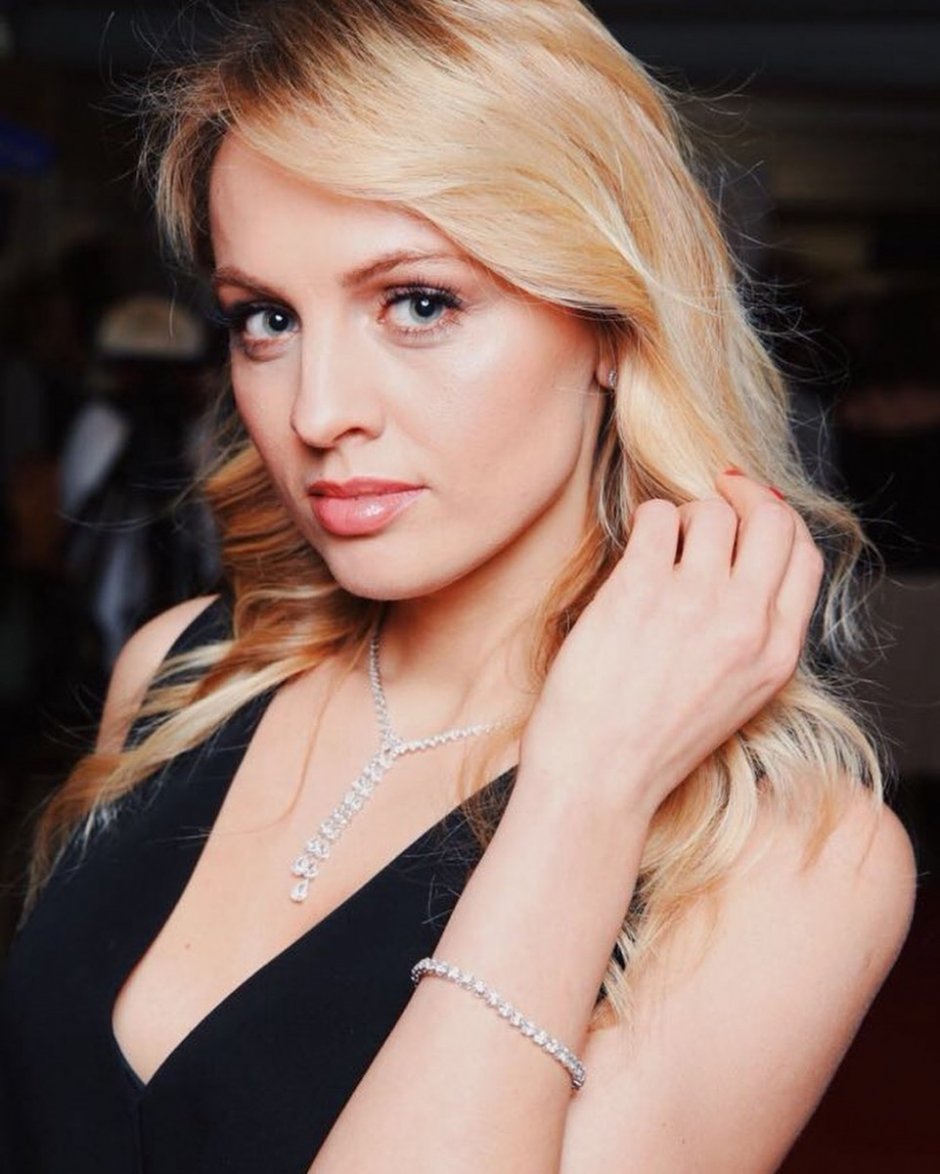 Янина студилина биография