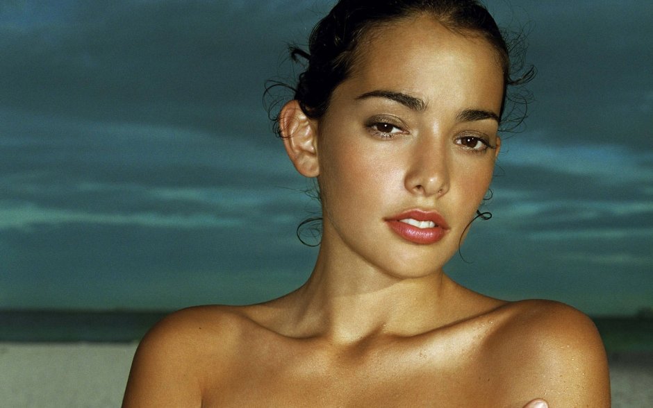 Натали мартинес