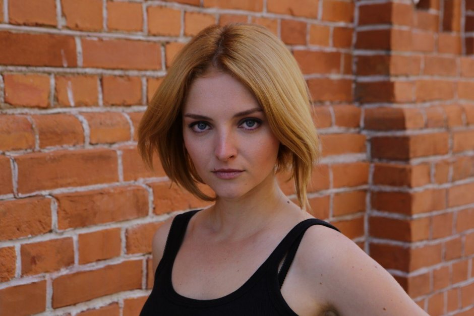 Актриса молодая