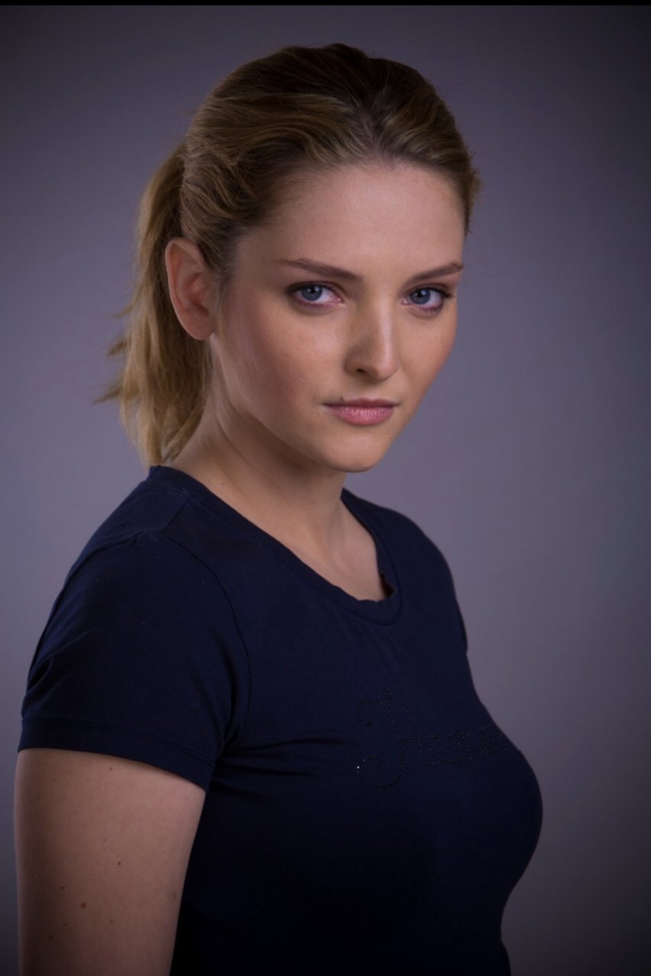 Актриса российская