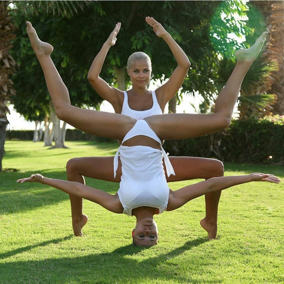 Парная йога позы