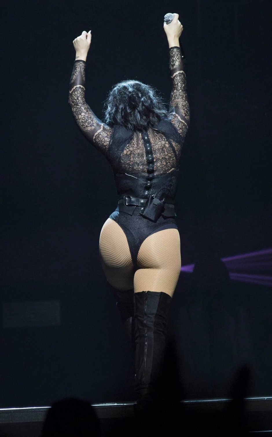 Demi lovato попа